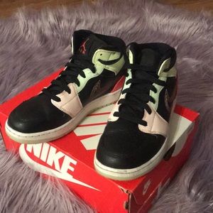 Air Jordan ones Size 5.5